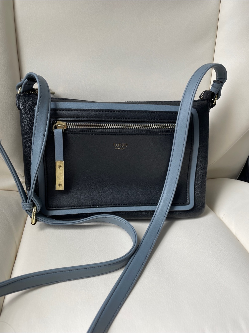 Tutllo Black Crossbody Bag with Denim Blue Trim